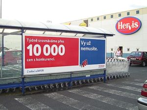 Polepy aut, výloh a desk